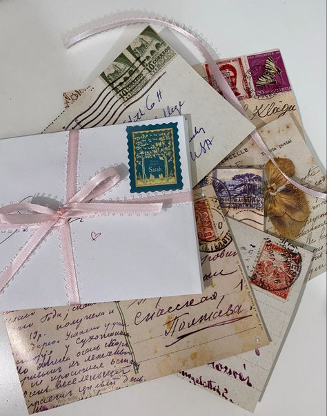 Aesthetic Vintage Letter, Writing Cards Aesthetic, Letters Aethestic, Pretty Handwritten Letters, Cute Aesthetic Letters, Cute Love Notes Aesthetic, Write Letters Aesthetic, Loved Ones Aesthetic, Mail Letters Aesthetic