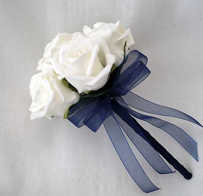 Instead of colored flowers do colored ribbon Navy Wedding Flowers, White Bridesmaid, Blue Wedding Flowers, Red Bridesmaids, White Wedding Bouquets, Navy Blue Wedding, Navy Wedding, Nautical Wedding, White Bouquet