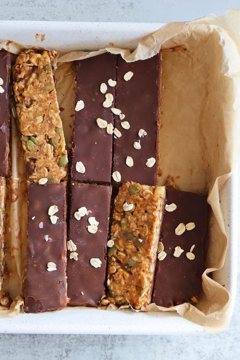 No Bake Granola Bars Dark Chocolate Pistachio, Bake Granola Bars, No Bake Granola, Roasted Pistachios, No Bake Granola Bars, Chocolate Pistachio, Healthy Granola Bars, Baked Granola, Make Dessert