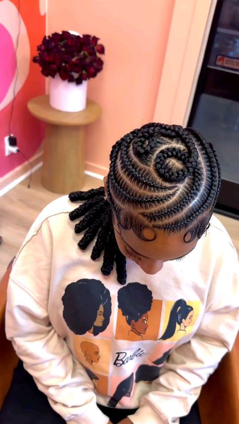 Swerve Braids, All Back Hairstyle With Attachment, Weaving Hairstyles For Natural Hair, Latest Hair Braids, Hair Braid Patterns, Cornrows Natural Hair, Medium Hair Braids, Short Box Braids Hairstyles, Big Box Braids Hairstyles