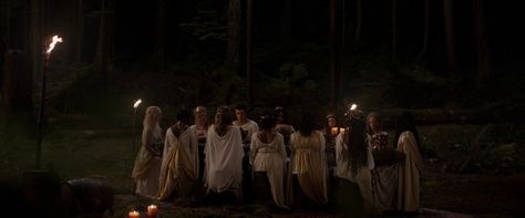 2x02 Courtney Eaton, Girl Friendship, Lord Of The Flies, Yellow Jackets, Salem Witch, Yellow Jacket, Samhain, In The Woods, Season 3