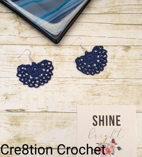 Alma Fan Earrings - Crochet Pattern Review - Cre8tion Crochet Crochet Fan Pattern, Crochet Fan, Earrings Crochet, Crochet Earrings Pattern, Jewelry Pliers, Fan Earrings, Free Earrings, Earring Patterns, How To Make Earrings