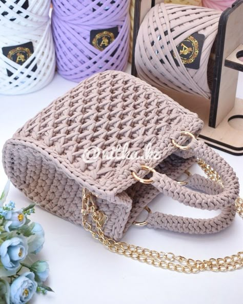 Crochet T Shirt Yarn Bag, Crochet Bags Tshirt Yarn, Tee Shirt Yarn Crochet Bags, Crochet Tshirt Yarn Purse, Tshirt Yarn Crochet Bag, Lidia Crochet Tricot, Crochet T Shirts, Honeycomb Pattern, Diy Purse