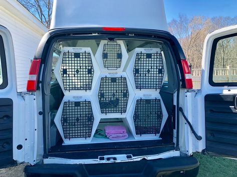 Dog Van Ideas, Dog Car Setup, Dog Kennel Car Set Up, Car Set Up For Dog, Animal Boarding Facility Kennel Ideas, Trailer Dog Kennel, Camper Van Dog Kennel, Worker Aesthetic, Dog Van