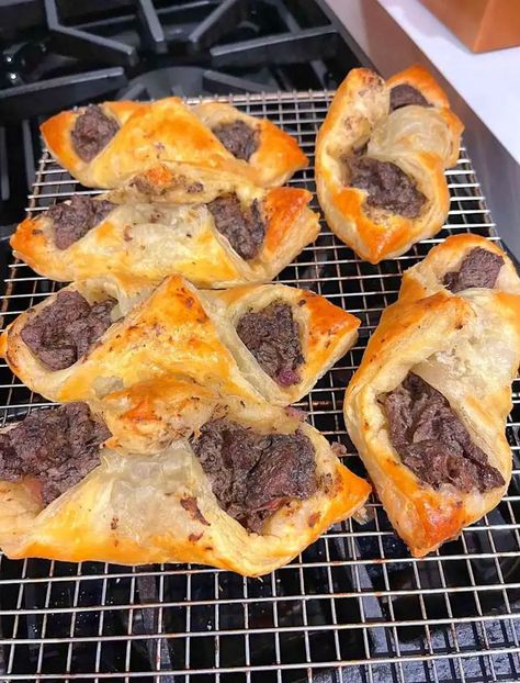 Beef Wellington Turnovers, Pepperidge Farm Puff Pastry, Turnover Recipes, Elegant Appetizers, Puff Pastry Sheets, Beef Wellington, Wine Sauce, Sweet Chili, Ham And Cheese