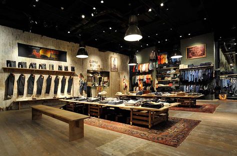 Levis Store, Levis Vintage Clothing, Retail Concepts, Concept Clothing, Vintage Clothing Stores, Retail Store Design, Retail Design Blog, Retail Interior, Store Interior