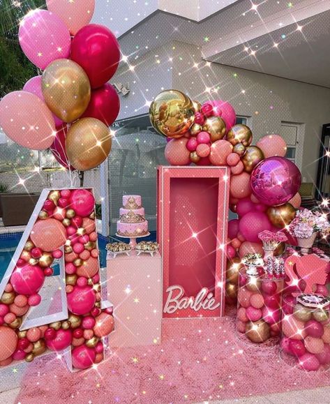 Birthday Decoration Barbie Theme, 18th Birthday Party Ideas Barbie, Barbie Birthday Party 1 Year, Barbie Center Piece Ideas, 7 Year Birthday Party Themes, 4 Year Barbie Birthday, Barbie Themed 5th Birthday Party, 4th Birthday Barbie Party, Barbie Themed Party For Adults