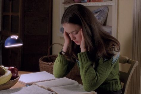 Gilmore Girl, Study Board, Academic Motivation, Study Motivation Inspiration, Junior Year, Rory Gilmore, Studying Inspo, Study Hard, School Motivation