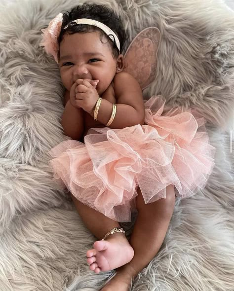 Mix Baby Girl, Mommy And Baby Pictures, Baby Clips, Cute Mixed Babies, Cute Black Babies, Baby Fashionista, Beautiful Black Babies, Mommy Baby