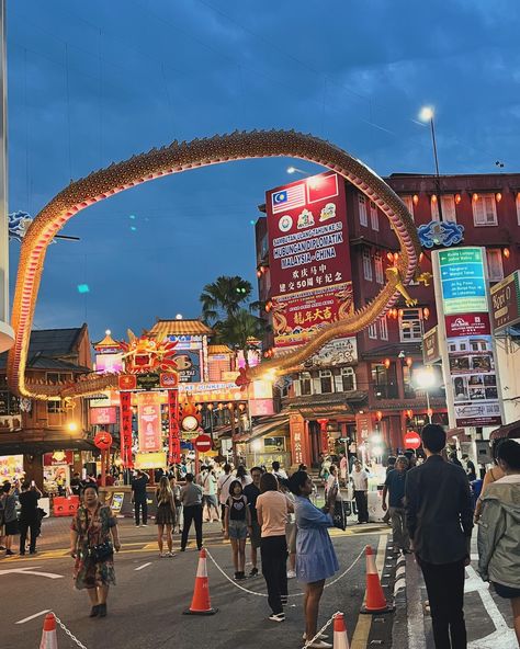 Melaka 2024 I’ve visited this place for as many times as I could remember but still amazed me. Every visit is a memorable one. #melaka #jonker #jonkerstreet #tourismmalaysia #malaysia Melaka Malaysia, Melaka, Be Still, Tourism, How To Memorize Things, Film, On Instagram, Quick Saves, Instagram