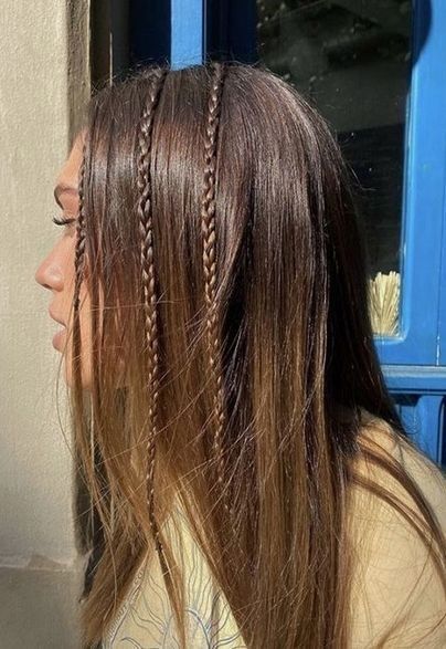 Easy Cute Hairstyles, Straight Hair With Braid, Concert Hairstyles, Filmy Vintage, Peinados Fáciles Para Cabello Corto, Hair Stylies, Hot Hair Styles, Long Straight Hair, Hair Inspo Color