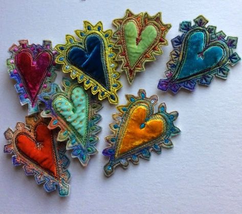 Dog-Daisy Chains: Marching on Valentine Hearts Crafts, Hearts Crafts, Velvet Hearts, Textile Embroidery, Daisy Chains, Fiber Art Jewelry, Embroidery Hearts, Fabric Brooch, Fabric Hearts