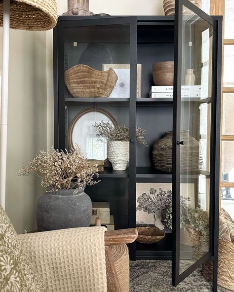 Just loving this set up by @thehome_life_ Thank you 🤍 #hudsonhome #wherebeautifullivingbegins #neutraldecor #homedecor #shelfiedecor #rusticvase #homeaccessories #interiordesign Bookcase Styling Living Room, Living Room With Mirror, Room With Mirror, Sideboard Decor Ideas, Living Room Hutch, Vendor Ideas, Sideboard Decor, Bookcase Styling, Black Sideboard