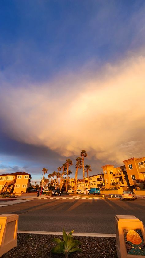 Sunset Redondo Beach
#redondobeach #sunset #debbielabeaux #california #photoswithdebbie #beachlife Redondo Beach California, Redondo Beach, City Of Angels, Beach California, Beach Life, Sunrise Sunset, Cali, Affirmations, California