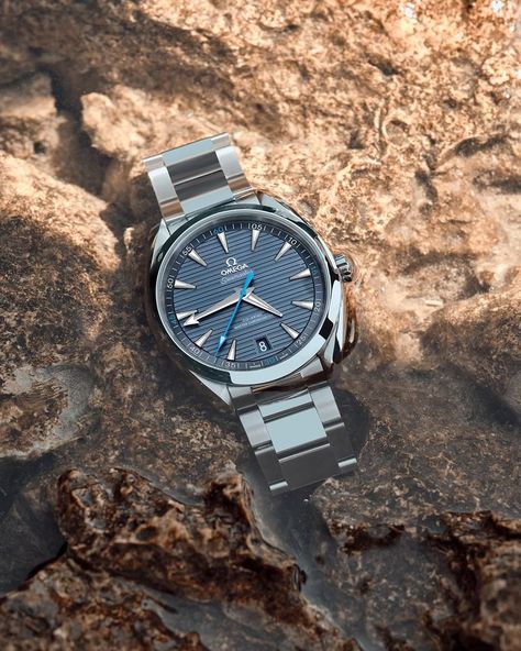 29.7 tuhatta tykkäystä, 95 kommenttia - OMEGA (@omega) Instagramissa: ”#SeamasterAquaTerra Shoreline style. The #Seamaster Aqua Terra in stainless steel.” Mont Blanc Watches, Omega Watches Seamaster, Omega Seamaster Aqua Terra, Omega Man, Movado Watch, Omega Watches, Seamaster Aqua Terra, Aqua Terra, Breitling Watches