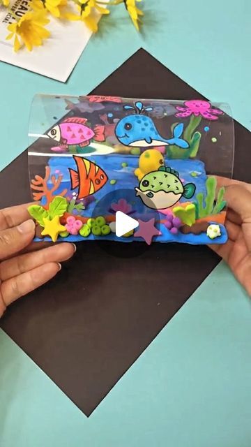 Sea Animals Activities For Kindergarten, Water World Art, Under Sea Crafts For Kids, Crafts With Transparency Sheets, Transparent Sheet Crafts, Plastic Sheets Crafts, Fish Projects For Kids, Water Animals Crafts For Kids, Diy Ocean Crafts