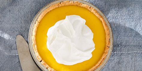 Florida Citrus Pie | Martha Stewart Citrus Pie, Pie Crust Designs, Thanksgiving Dinner Menu, Thanksgiving Food Desserts, Lemon Meringue Pie, Dessert Toppings, Banana Cream Pie, Banana Cream, Feeding A Crowd