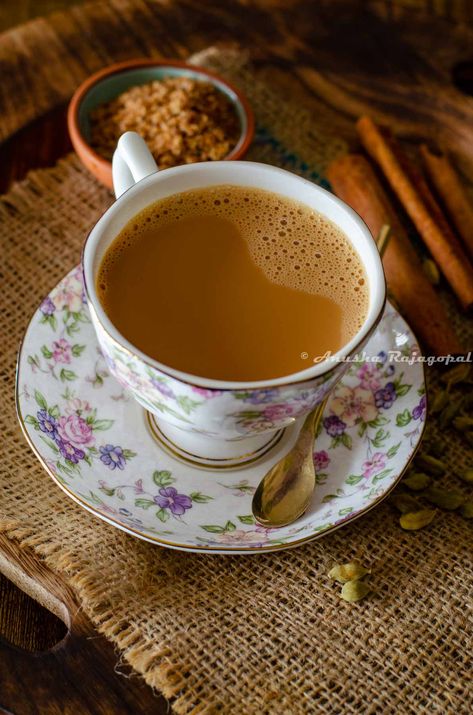 Vegan Masala Chai - Vegan Milk Tea - Tomato Blues Cardamom Tea Recipe, Peanut Punch, Cardamom Tea, Chai Tea Recipe, Good Morning Tea, Chai Recipe, Tea Snacks, Chinese Dessert, Vegan Milk