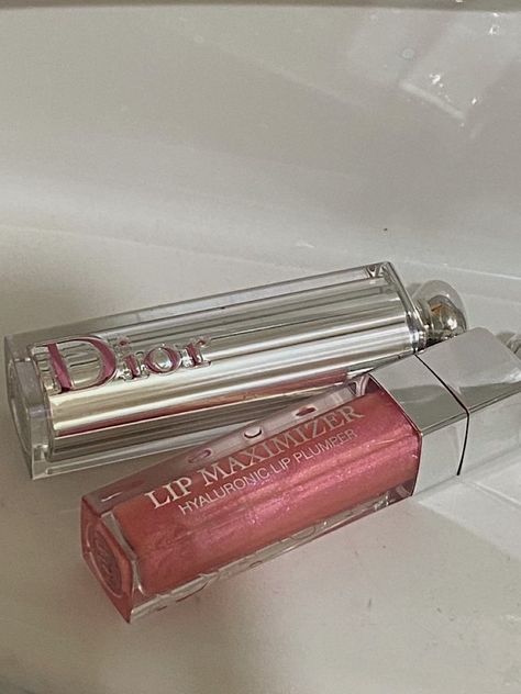 fancy rich aesthetic dior lip maximizer pink cute self care aes Beauty And Makeup, Old Money Aesthetic, Pretty Makeup, Cute Makeup, Aesthetic Makeup, Makeup Skin Care, Beauty Secrets, Makeup Inspo, Skin Makeup