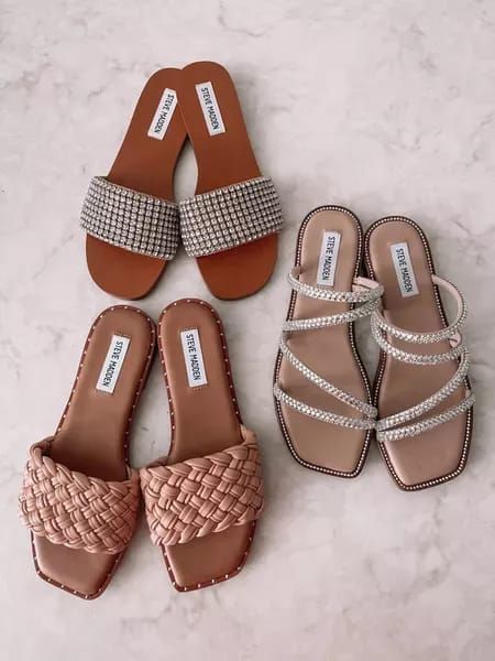 Classy Slides, Toddler Boy Gifts, Pretty Sandals, Ladies Footwear, Nice Sandals, Family Fitness, Fashion Family, Girly Shoes, Cute Sandals