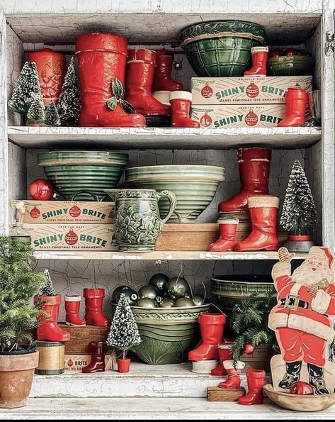 Mccoy Planters, Christmas Booth, Everything Christmas, Christmas Buffet, Retro Christmas Decorations, Antique Booth, Christmas Vignettes, Red And Green Christmas, Booth Displays