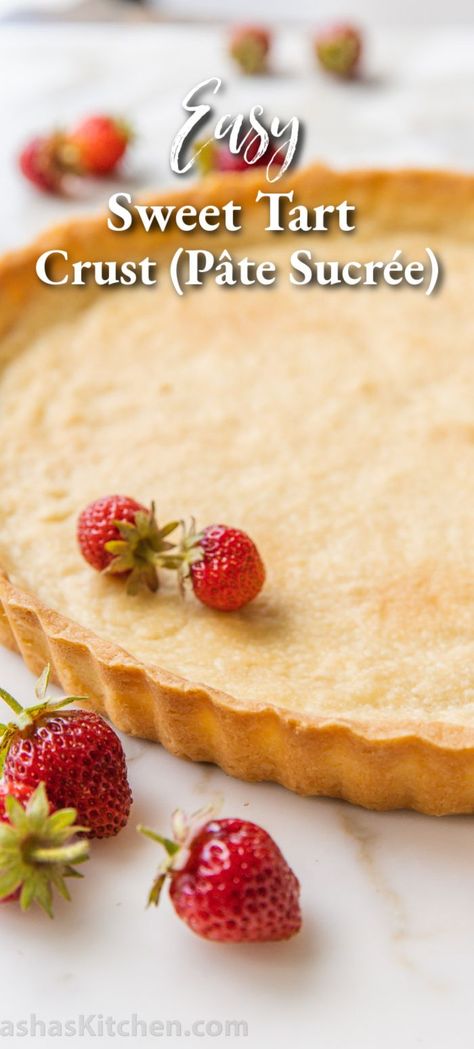 This homemade Tart Crust recipe is buttery, crisp, flaky, and easy to make. Pair it with Homemade Pastry Cream and it’s the perfect go-to base for making Fruit Tarts. Just like homemade Pie Crust, or even Pizza Dough, making your own tart crust is much better in flavor, texture, freshness, and quality than store-bought. Tart Pan Recipes Desserts, Tarte Crust Recipe, No Bake Tart Crust, Tarts Dessert, Tart Base, Easy Tart Crust, Pastry Crust Flaky, Tart Pastry Recipe, Fruit Pie Crust Recipe