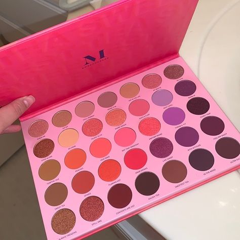 Morphe 35T Sweetest Tea eyeshadow palette, 100% unused, straight from the box Morphe Sweetest Tea Looks, Morphe 35t Sweetest Tea Palette Looks, Morphe Palette Looks, Morphe 35t, Big Eyeshadow Palette, Morphe Eyeshadow Palette, Morphe Eyeshadow, Kawaii School, Morphe Palette