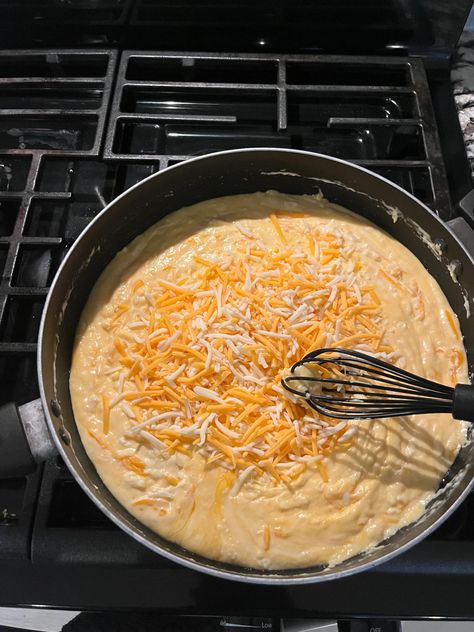 I Tried Snoop Dogg's Mack & Cheese Recipe - Parade Mack And Cheese Recipe, Cheddar Mac And Cheese, Weekly Dinner Menu, Macaroni Cheese Recipes, Macaroni And Cheese Recipe, Celebrity Recipes, Easy To Make Appetizers, Mac Cheese Recipes, Creamy Mac And Cheese