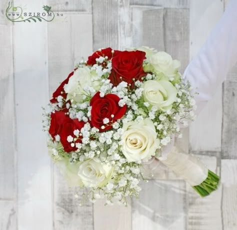 Red White Rose Bouquet, Bouquet Ball, Mehndi Cake, Red Rose Bridal Bouquet, Red Rose Bouquet Wedding, Roses Wedding Bouquet, White Rose Wedding Bouquet, Simple Wedding Bouquets, White Rose Bouquet