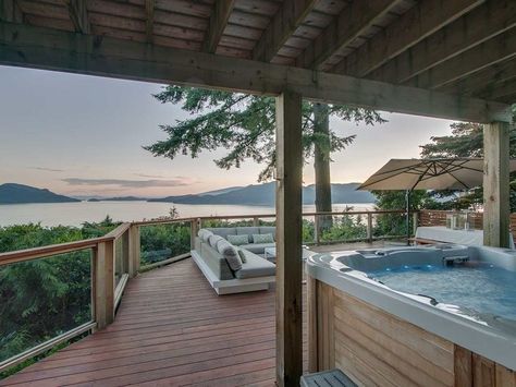 Todd Talbot of Love it or List it Vancouver has listed his West Vancouver home on the market for $2.4 million Vancouver Life, West Coast Homes, West Vancouver Homes, West Coast House, Vancouver Beach, Vancouver Homes, Bali Yoga Retreat, Office With A View, Love It Or List It