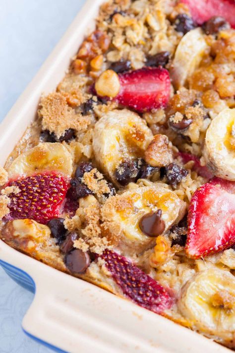 My favorite baked oatmeal...I have made with chocolate chips/without with strawberries/blueberries. And I always double it. A hit with my family Berry Casserole, Oatmeal Casserole, Inspired Taste, Oatmeal Dessert, Raspberry Banana, Oatmeal Bake, Baked Breakfast, Baked Oatmeal Recipe, Banana Baked Oatmeal