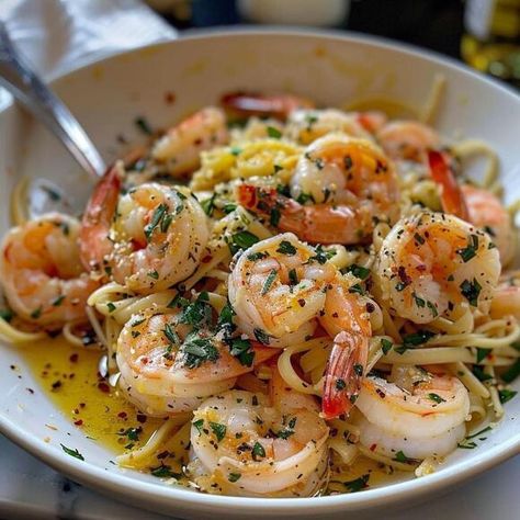 Shrimp Scampi Linguine, Garlicky Shrimp, Seafood Dish Recipes, Linguine Pasta, Shrimp Recipes For Dinner, Large Shrimp, Shrimp Recipes Easy, Fish Dinner, Shrimp Dishes