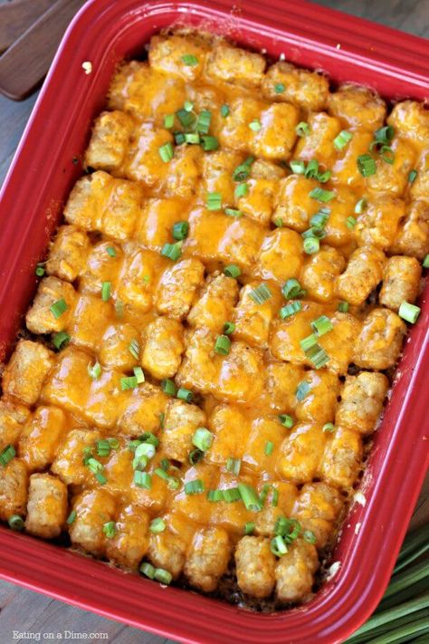 Easy Tator Tot Casserole, Tot Casserole Recipes, Easy Hamburger Casserole, Tot Recipes, Cauliflower Tots, Tater Tot Casserole Recipes, Tator Tots, Easy Hamburger, Hamburger Casserole