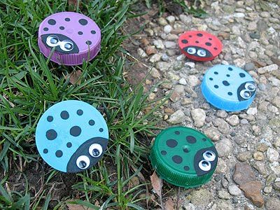 ladybug lids Summer Arts And Crafts, Plastic Bottle Caps, Ladybug Crafts, Bottle Cap Crafts, Family Crafts, Childrens Crafts, Easy Crafts For Kids, Recycled Crafts