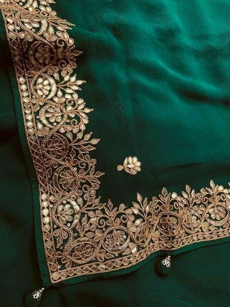 Gota Work Design, Duppattas Designs Ideas, Stain Stitch, Dabka Embroidery, Gota Patti Embroidery, Drawing Embroidery, Tshirt Embroidery, Shoes Embroidery, Gotta Patti Work