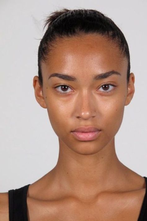 Skin goals Bare Face Girl, Model Face Woman, Model Face Reference, Female Model Face, Anais Mali, Model Headshots, Makeup Tip, Face Drawing Reference, Skincare Regimen