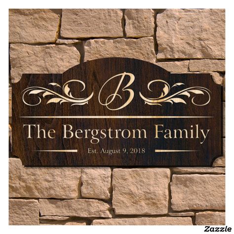 Wooden Sign Ideas Rustic, Welcome Name Plates For Home, Personalized Wood Gifts, Cnc Signs, Wood Plates, Wooden Wall Signs, Traditional Wall Decor, Family Wood Signs, Diy Gifts For Dad