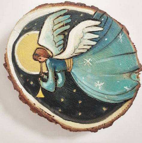 Wood Slice Nativity Ornament Diy, Wood Ornaments Diy Tree Slices Nativity, Angel Painting Easy Christmas Ornament, Wood Slice Angel Ornament, Christmas Angel Painting On Wood, Christmas Decorations Drawings, Christmas Tree Festival, Nativity Painting, Handpainted Christmas Ornaments