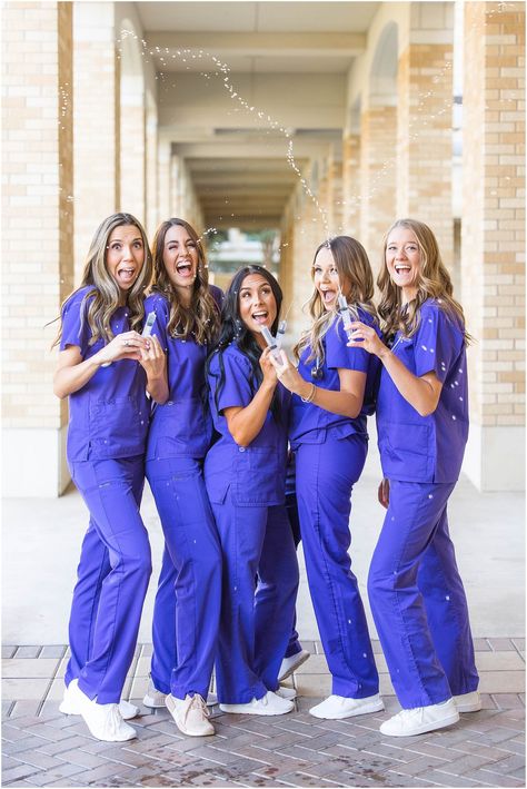 Nursing School Group Pictures, Fall Nursing Graduation Pictures, Unique Nurse Graduation Photos, Graduation Pictures For Nurses, Nurse Group Pictures, Nurse Photo Shoot Picture Ideas, Pediatric Nurse Graduation Pictures, Nursing Student Senior Pictures, Graduation Pics Nursing