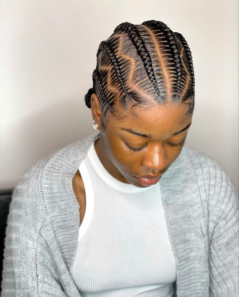 Cornrows Braids For Black Women Natural Hair, Cornrow Hairstyles For Black Women Corn Rows, Corn Row Designs, Corn Row Styles Natural Hair, Corn Row Braids Styles, Corn Rows Braids Black Women, Corn Row Braids Black Women, Latest Braids Hairstyles, Big Cornrow Braids