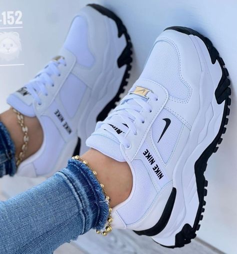 Women White Dress, White Dress Lace, 47 Street, Casual Shoes Women Sneakers, Ladies Sneakers, Pink Nike Shoes, Pretty Sneakers, Casual Shoes Outfit, Nike Fashion Shoes