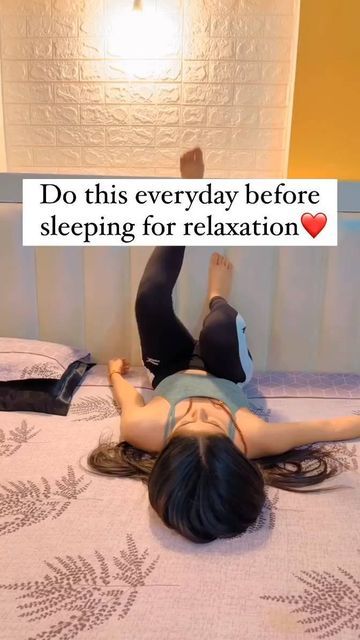 Women fitness | Home workout on Instagram: "💚💚Do this everyday before sleeping ❤️ Practice for 3-4 minutes everyday, take conscious breaths while being in the position. Do this after 2 hours of having your dinner. here’s the secret…for (weight lose) Stop focusing on losing 100 pounds. Start focusing on losing 1 pound. Set SMALL goals because when you hit them you’ll feel success and feeling repeated over and over again is going to build your confidence! To the point that you will actually st After Dinner Workout, Losing 100 Pounds, Small Goals, Build Your Confidence, Yoga Tutorial, Fitness Home, Online Yoga Classes, Life Routines, Before Sleep