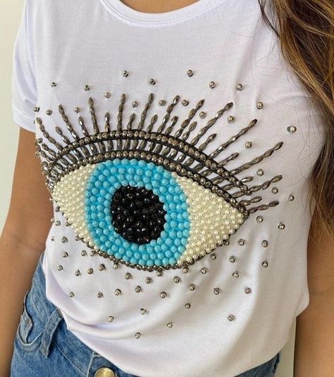 Diy Bead Embroidery, T Shirt Painting, Desi Girl, Handwork Embroidery Design, Handmade Jewelry Designs, Embroidered Clothes, Embroidery Fashion, Clothes Crafts, Hand Embroidery Patterns