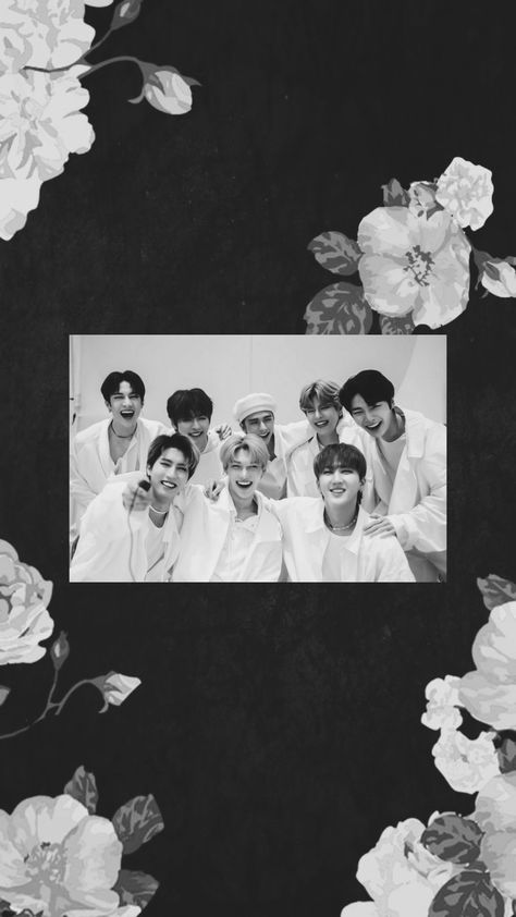 Skz Group Photo Black And White, Stray Kids Desktop Wallpaper Ot8, Group Photo Black And White, Skz Homescreen, Wallpaper Corner, Straykids Wallpapers, Desktop Wallpaper Simple, Peppa Pig Wallpaper, Laptop Aesthetic