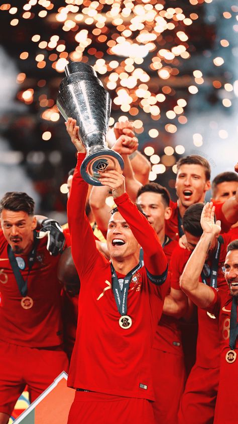 Portugal National Team Wallpaper - Cristiano Ronaldo lifts the nations league trophy after defeating the Netherlands in the final. Wallpaper by @futebol_edits on twitter. Portugal Football Team, Ronaldo Barcelona, Portugal Team, Portugal National Football Team, Cr7 Portugal, Cr7 Juventus, Ronaldo Portugal, Real Madrid Champions League, Benfica Wallpaper