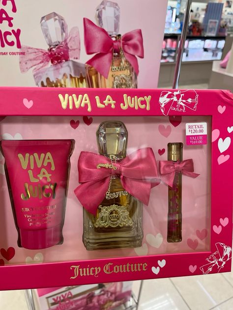 Viva La Juicy Perfume Juicy Couture Viva La Juicy Perfume, Juicy Couture Perfume Aesthetic, Y2k Perfume, Dior Poison Perfume, Juicy Couture Aesthetic, Princess Core Aesthetic, Juicy Perfume, Couture Aesthetic, Poison Perfume