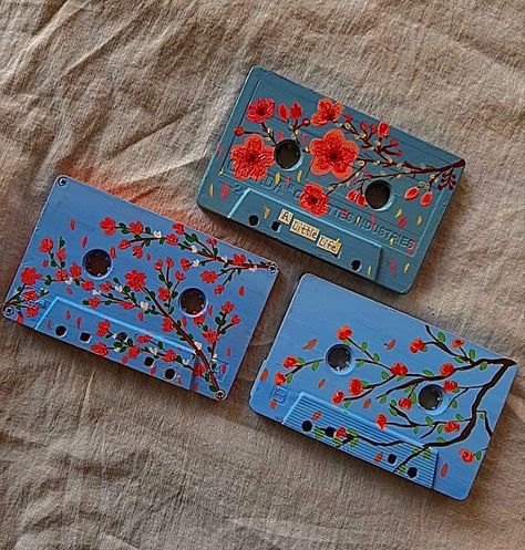 aesthetic cassette tape painting idea Cassette Tape Diy Ideas, Diy With Cassette Tapes, Painting Cassette Tapes Aesthetic, Painted Vhs Tapes, Diy Cassette Tape Decoration, Cassette Tape Art Painting, Cassette Tape Painting Ideas, Cassette Tape Art Diy, Cassette Painting Ideas