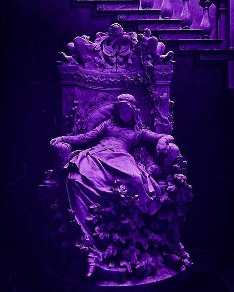 Purple Statue Aesthetic, Dark Purple Vibes Aesthetic, Dark Violet Aesthetic, Purple Goth, Purple Aesthetic Background, Dark Purple Wallpaper, Violet Aesthetic, Purple Vibe, Lavender Aesthetic