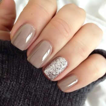 25 Trendy Taupe Nails To Try ASAP For Fall And Winter Pale Fall Nails, Fall Neutral Gel Nails, Nail Color With Teal Dress, Neutral Nails With Glitter Accent, Easy Fall Dip Nails, Taupe Short Nails, Taupe Nail Designs Classy, Nails To Go With Taupe Dress, Fall Taupe Nails