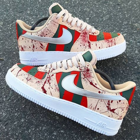 Shoes Painting, Custom Sneakers Diy, Af1 Shoes, Custom Shoes Diy, Diy Sneakers, Custom Kicks, Custom Air Force 1, Custom Nike, Cute Nike Shoes